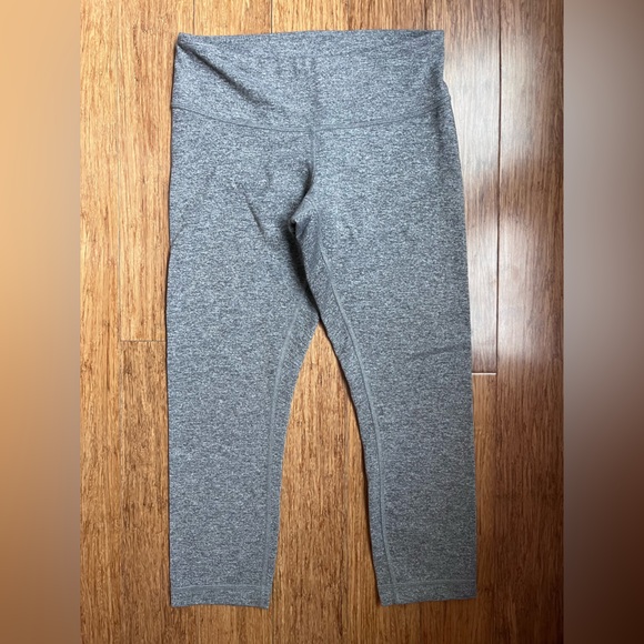 lululemon athletica Pants - Lululemon Gray Capri Leggings Size 6